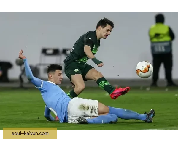 卡卡在近期比赛中控制节奏表现稳健，助力球队稳定发挥。